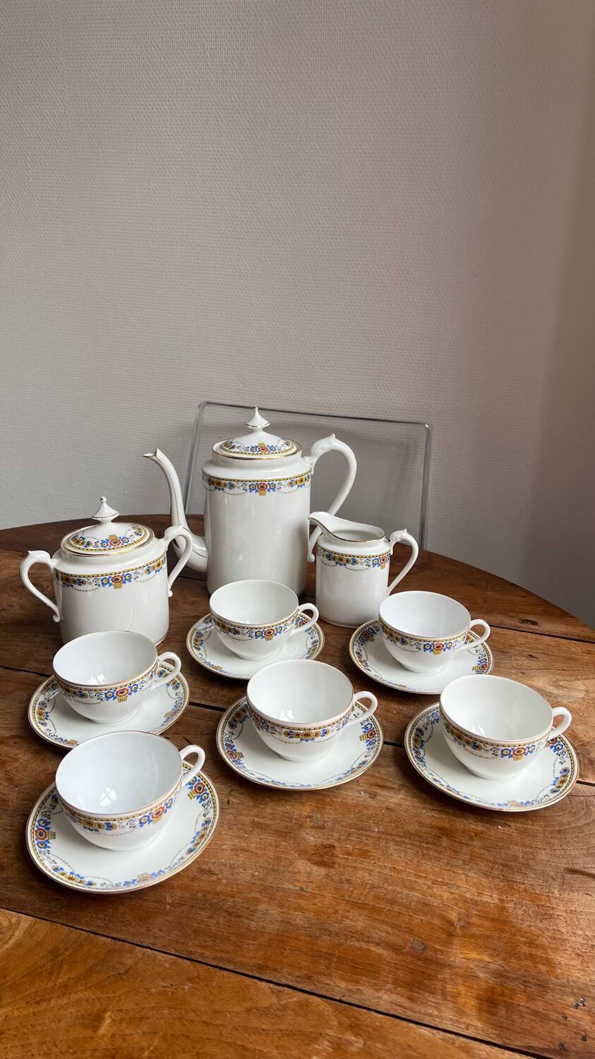 Ancien service à café en porcelaine de Limoges – années 1920