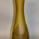 Vase en pâte de verre à long col