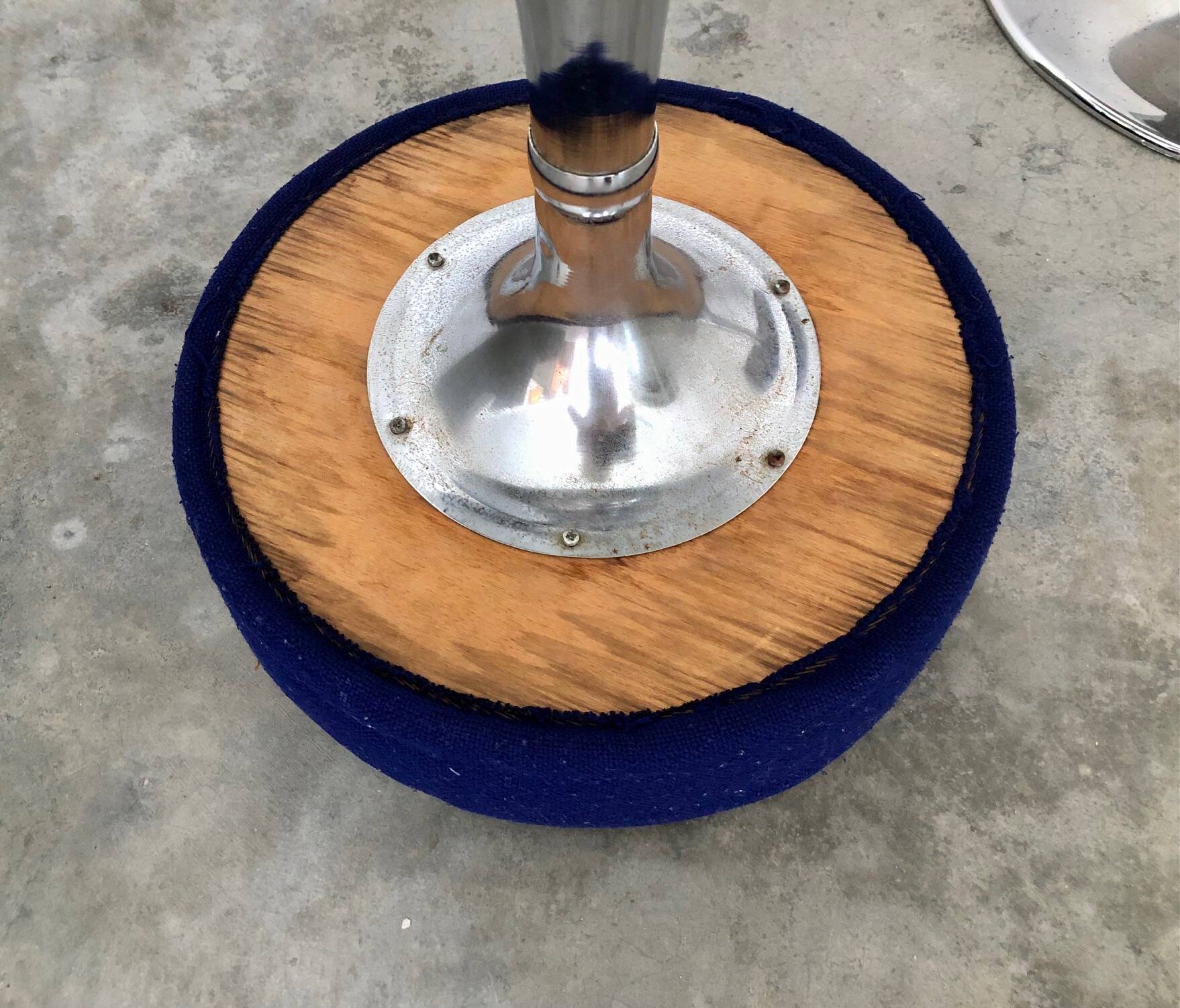 2 tulip foot stools an'70