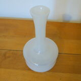 Vase en verre laqué blanc