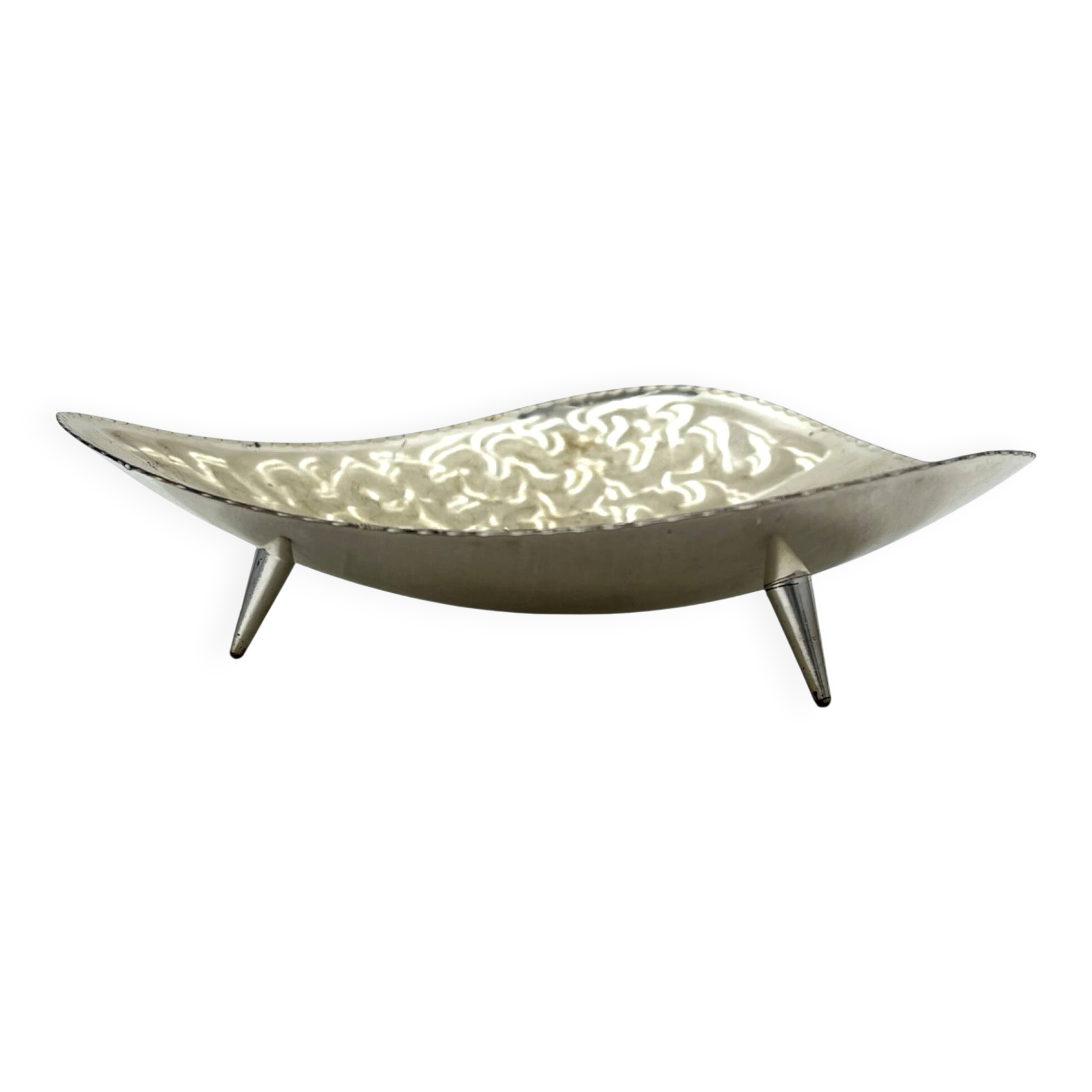 Vintage plated plate on leaf-shaped legs, silver-plated, Germany, 1970s.