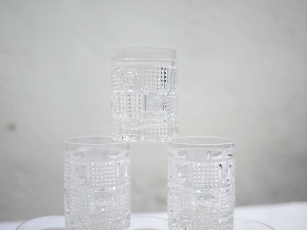 Carafe et 6 verres vintage en verre