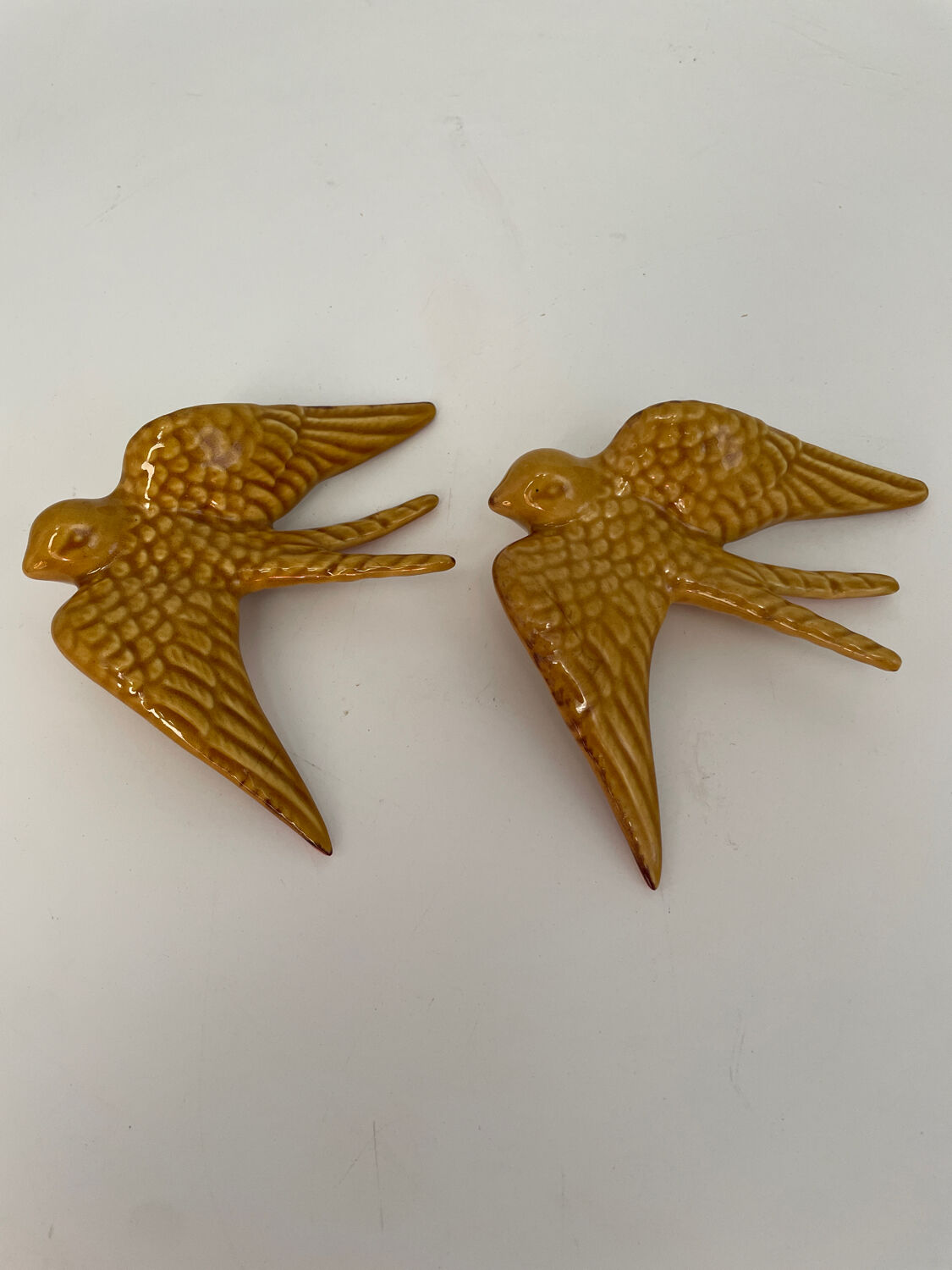 Ceramic swallow set of two