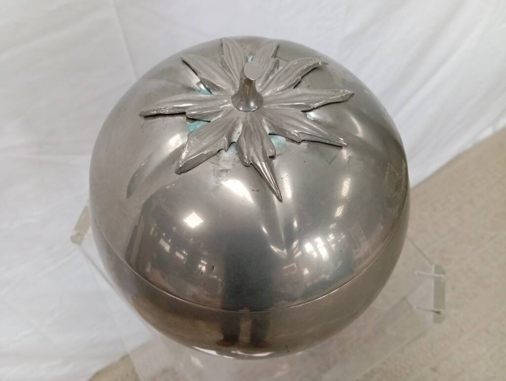 Thermid silver metal tomato ice bucket