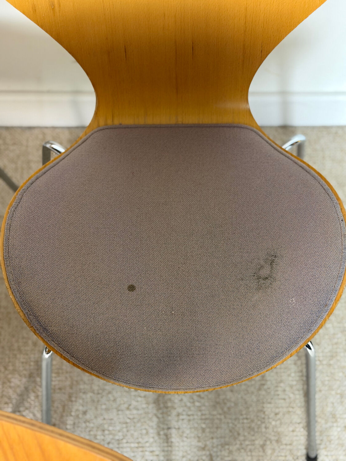 6 chairs Series 7 – Arne Jacobsen for Fritz Hansen