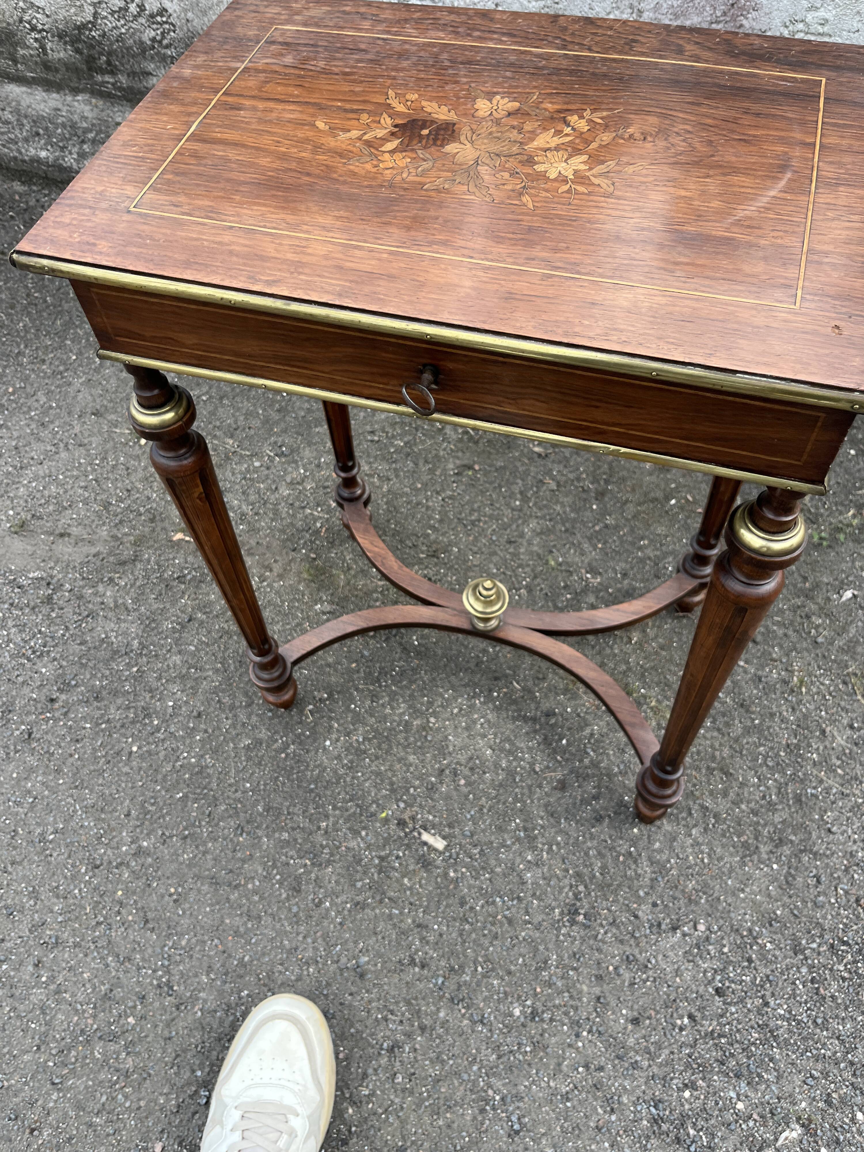 Dressing table Napoleon III — mirror, brass, marquetry