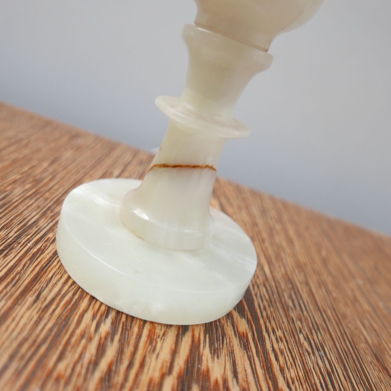 Onyx Alabster Mid-Century English Table Lamp