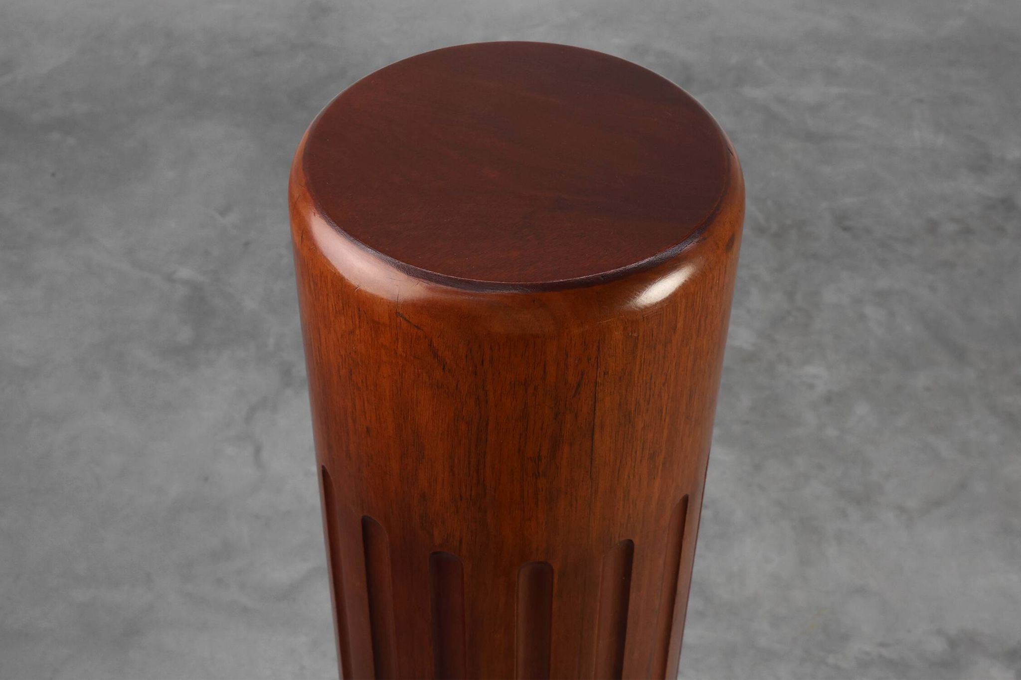 Sculptural Art Deco solid Wooden Pedestal, France ca. 1925