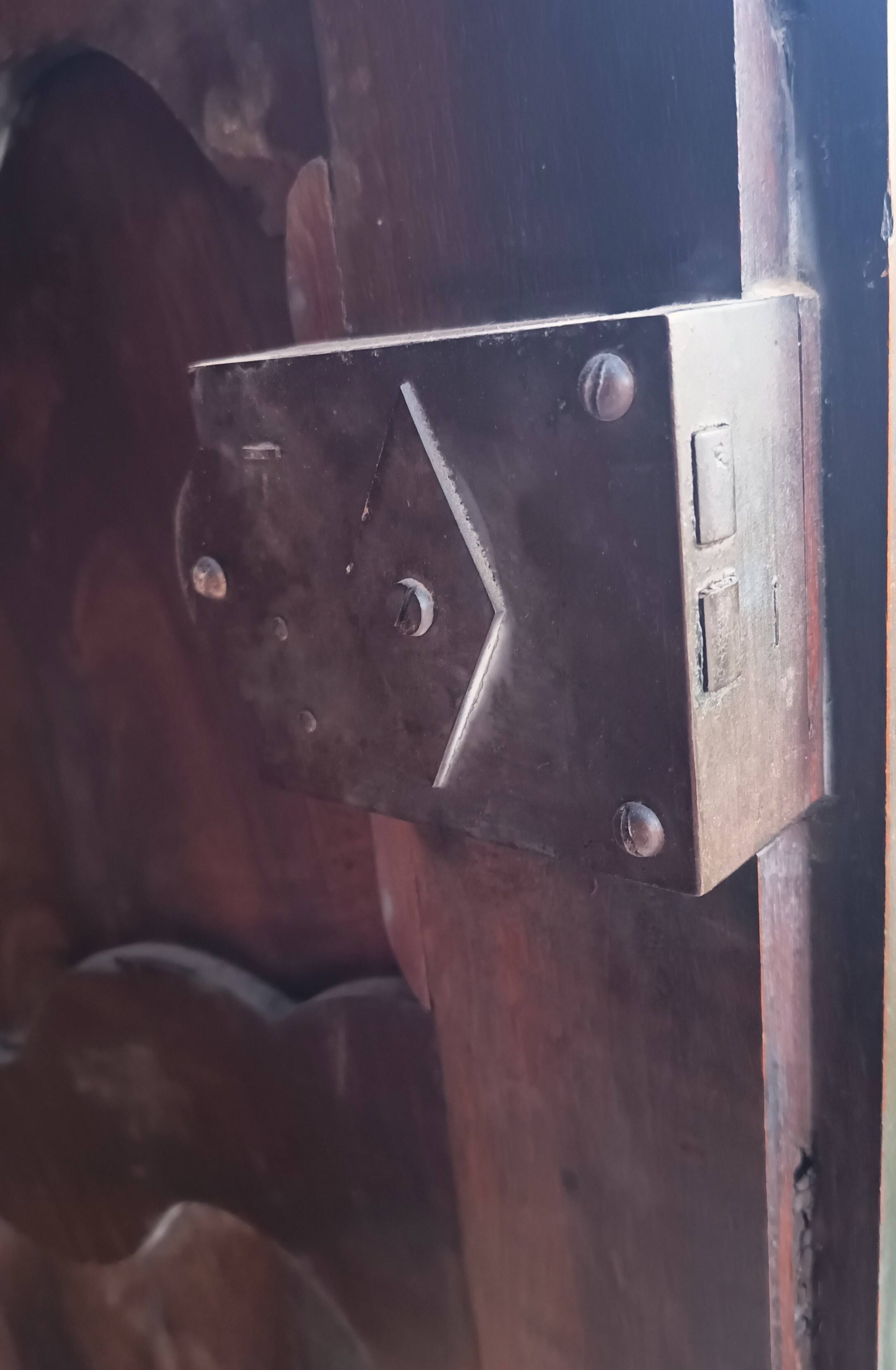 Louis XV marquetry wardrobe, 18th century period.