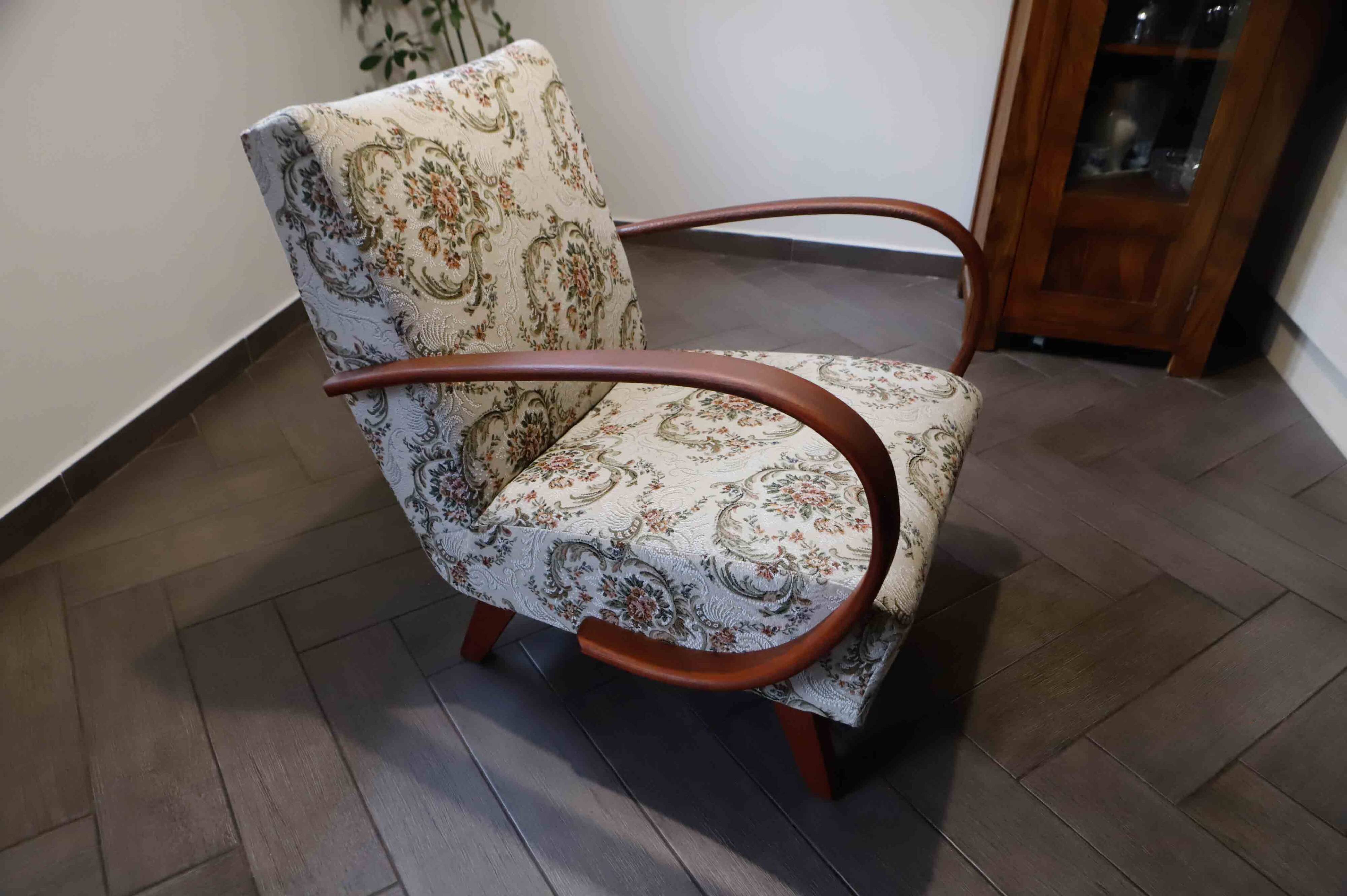 Set of 2 Style Halabala Lounge Armchairs