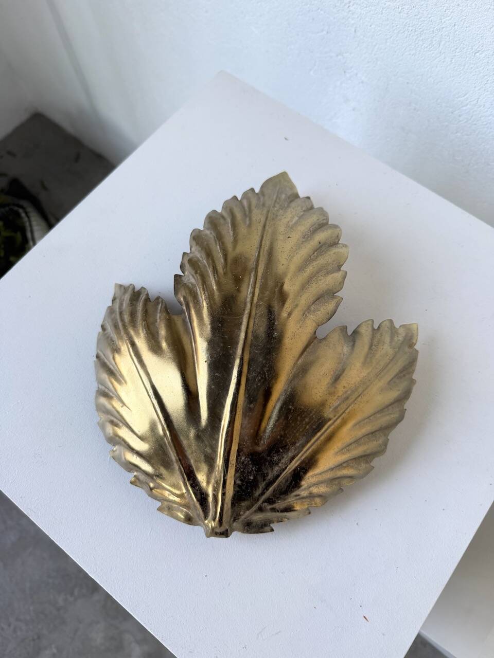Applique fleur dorée années 70