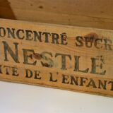 Nestlé wooden old