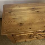 Commode en pitchpin massif vintage