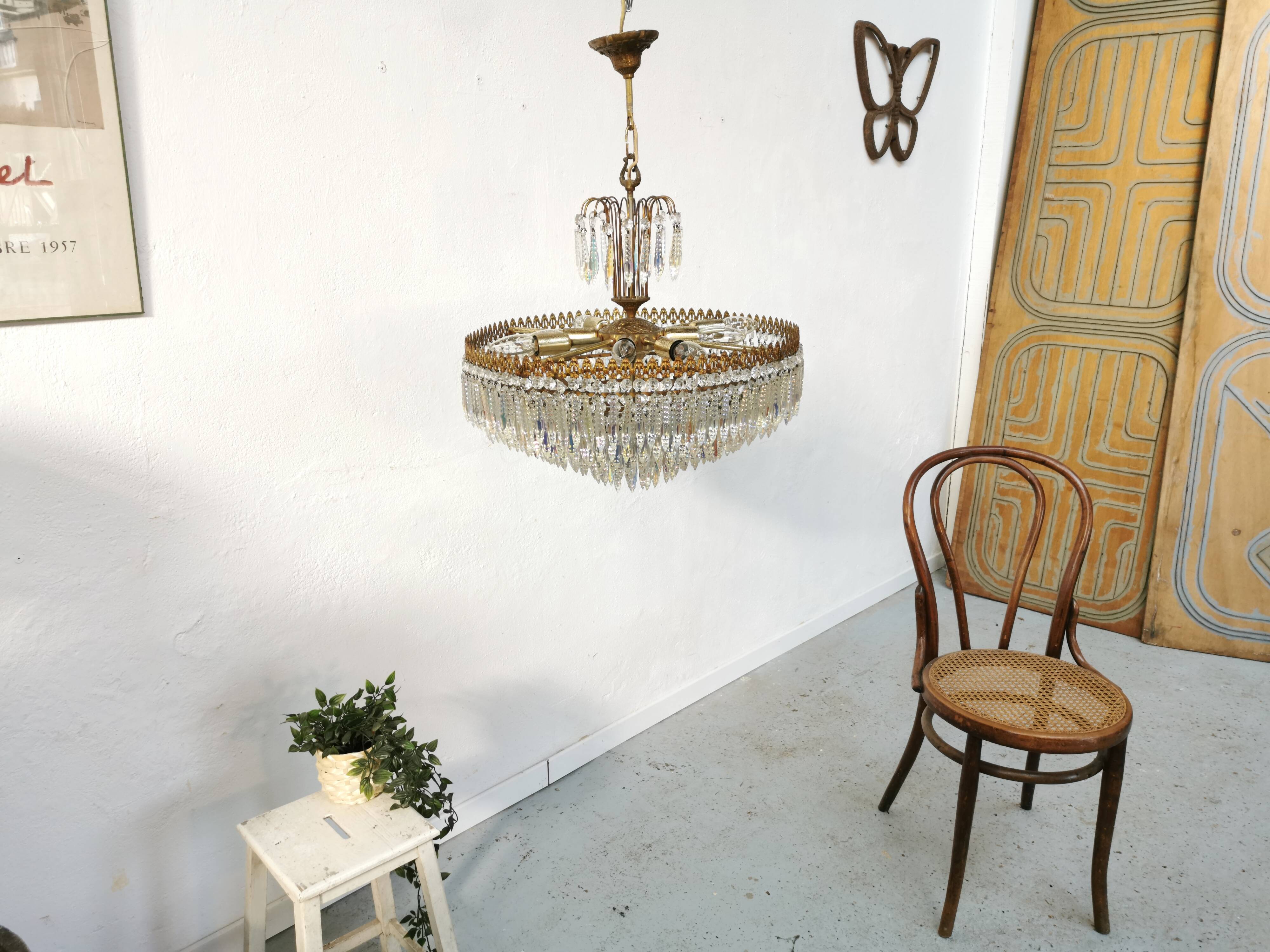 Vintage chandelier 8 lights and brass