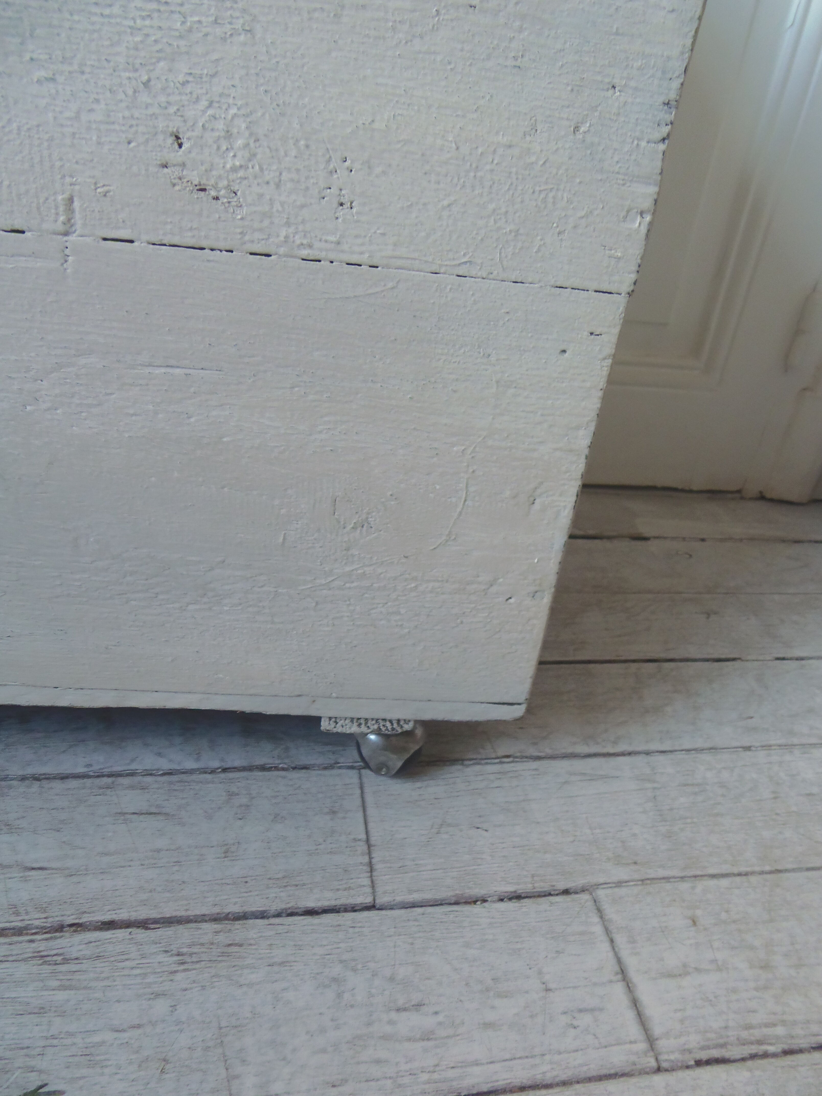 Vintage chest on casters pearl gray interior slate gray, oak top.