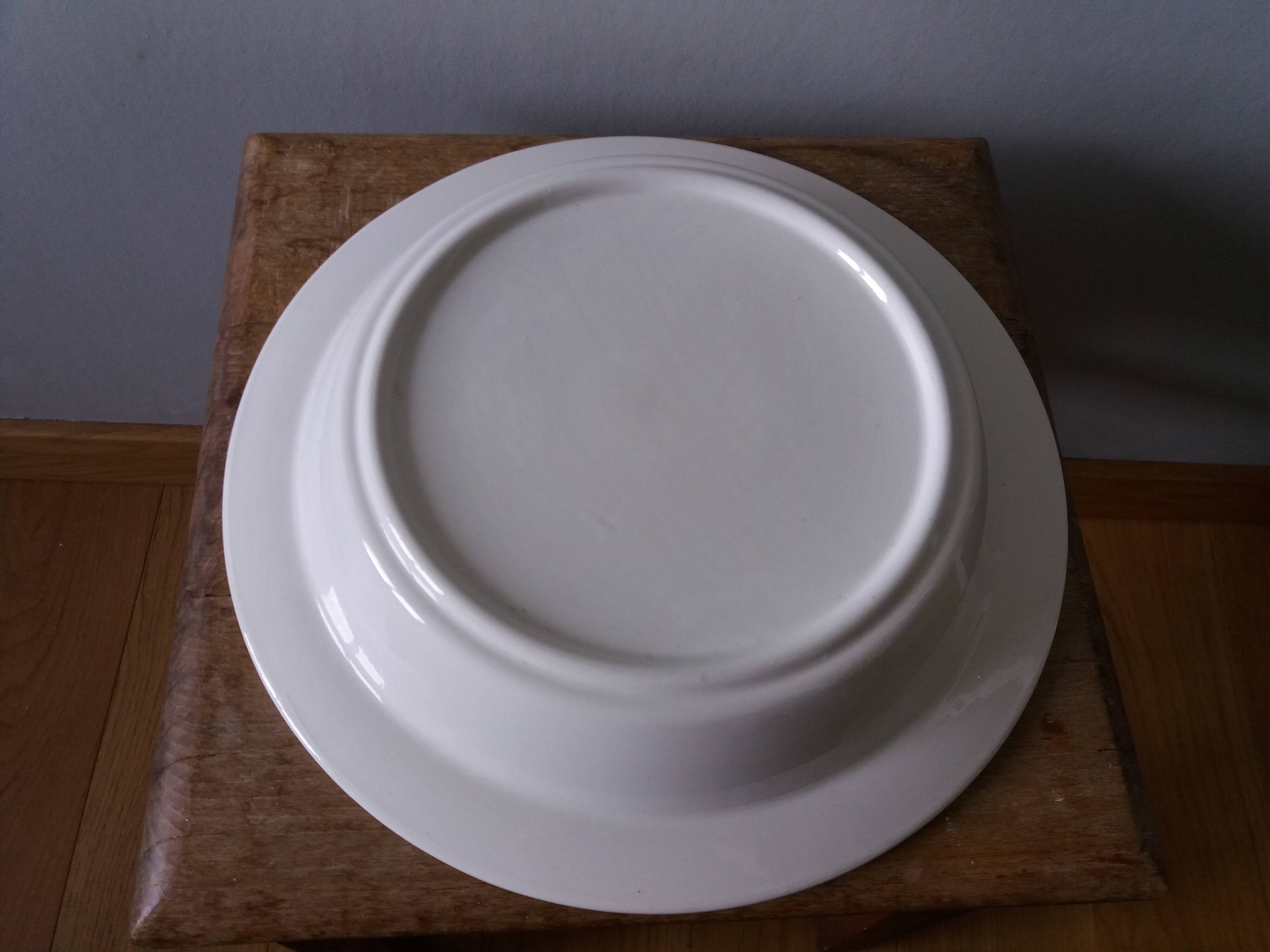 Hollow vegetable dish salad bowl 70s space age