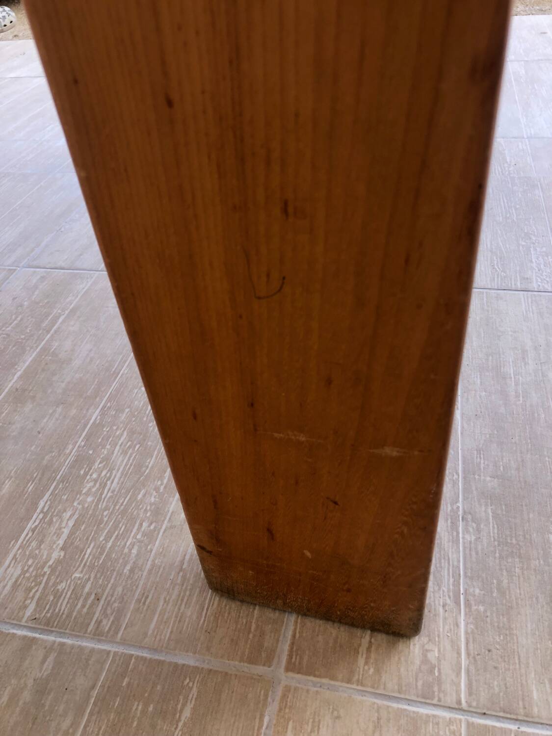 Maison Regain table and 4 chairs