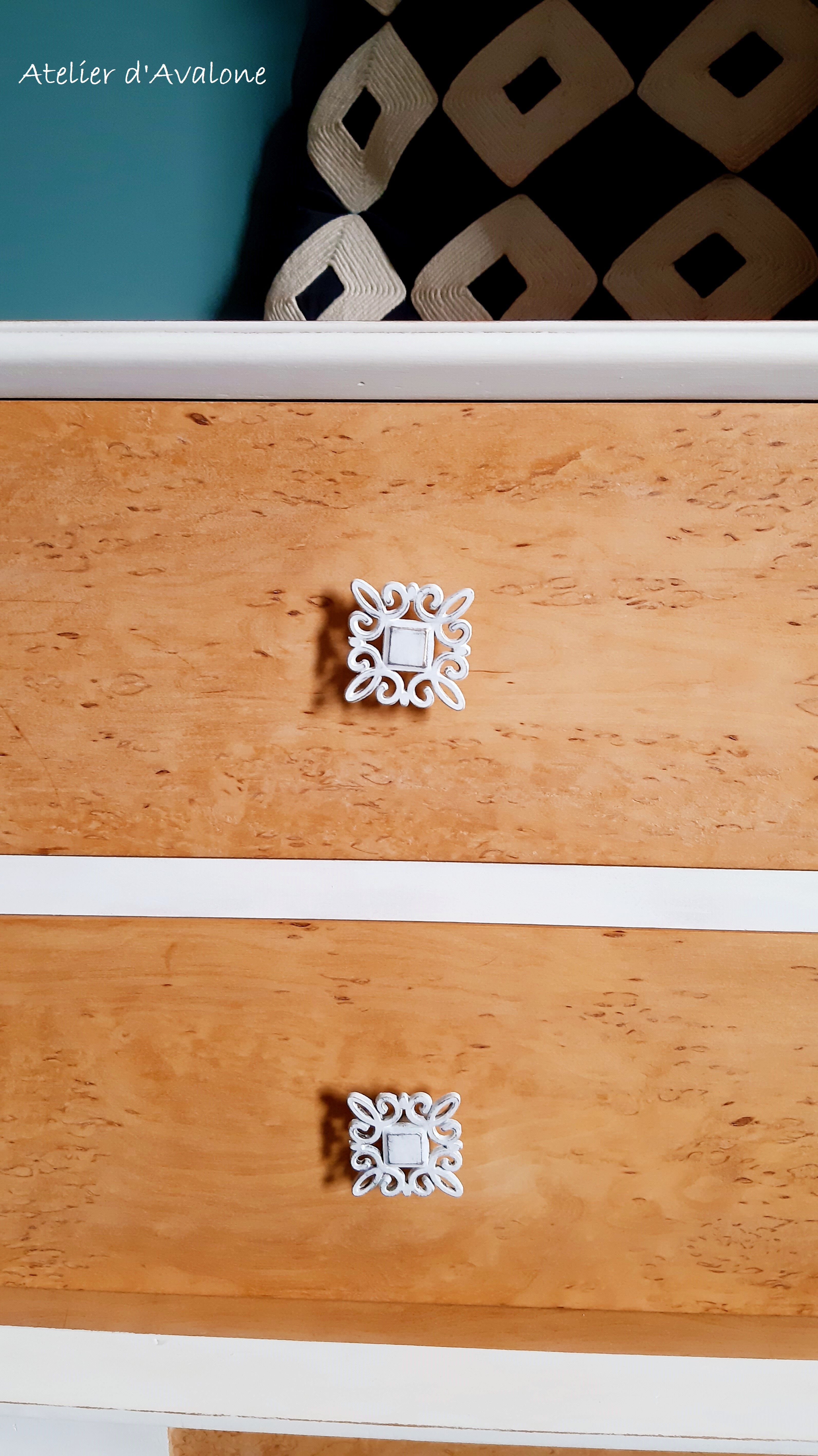 Storage cabinet entrance bohemian style