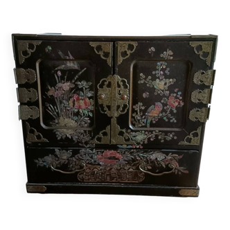 Cabinet, old Asian jewelry box