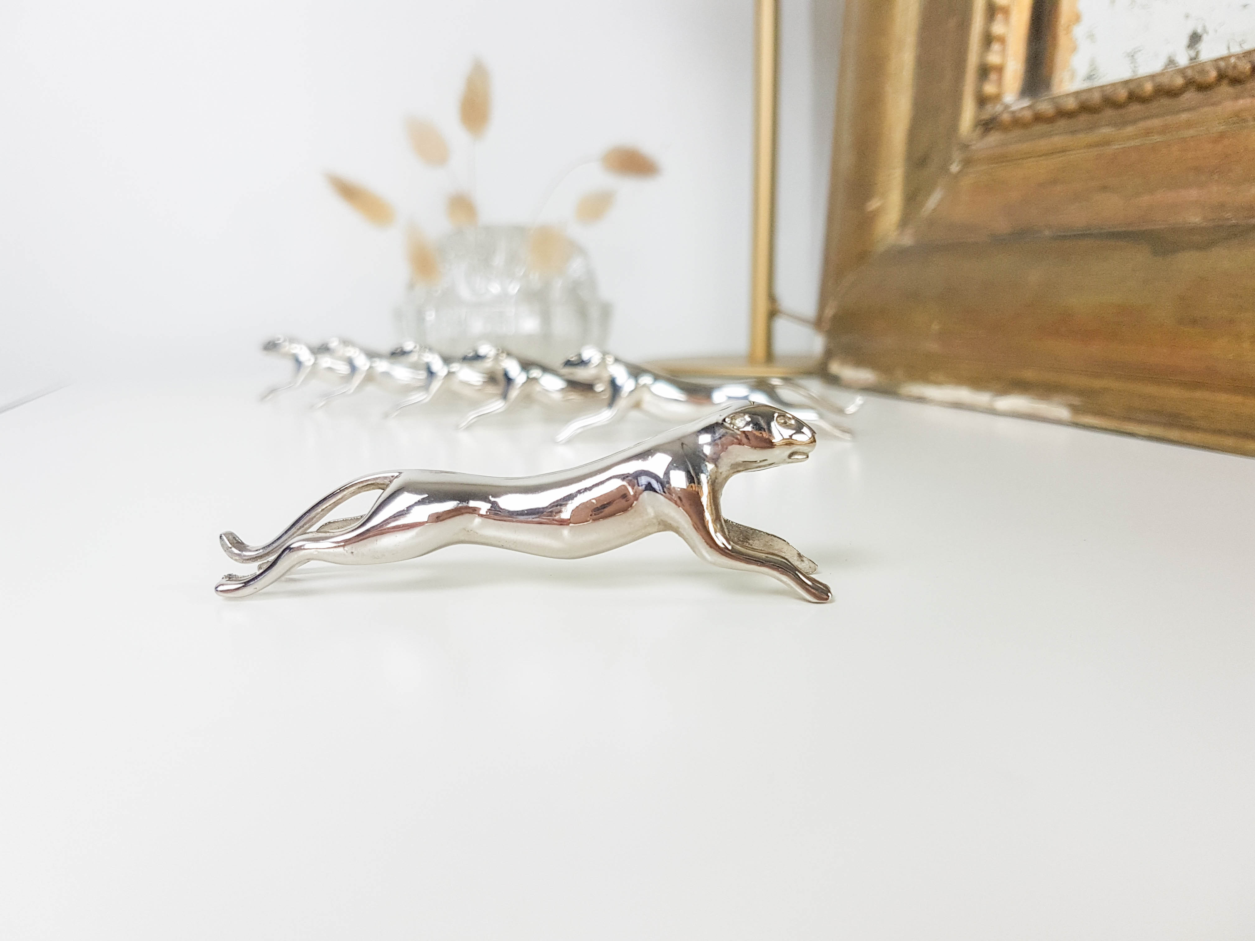 6 Leopard silver metal knife holders