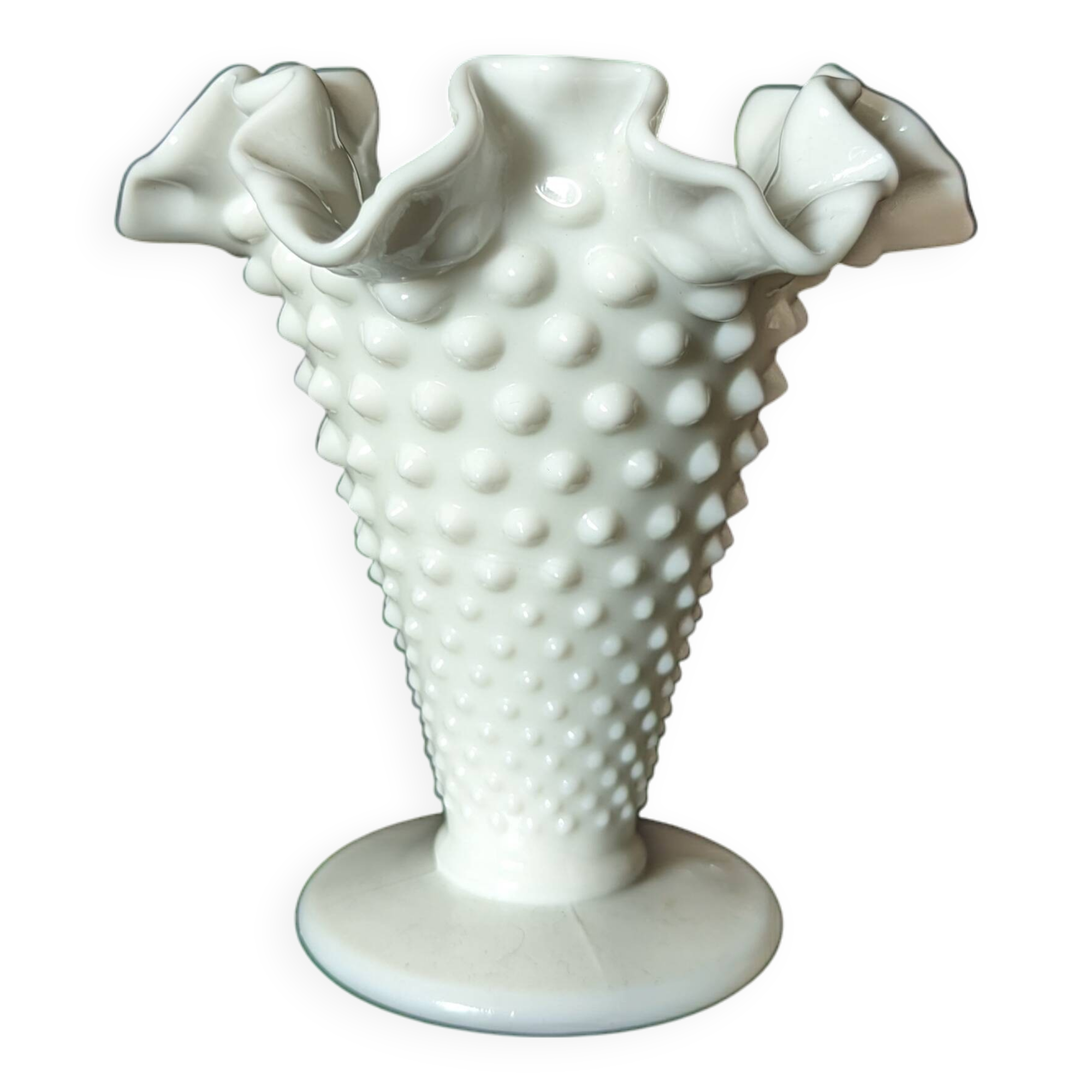 vase Fenton en opaline blanche