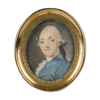 Miniature of the eighteenth century portrait of a gentleman signed green fabric frame