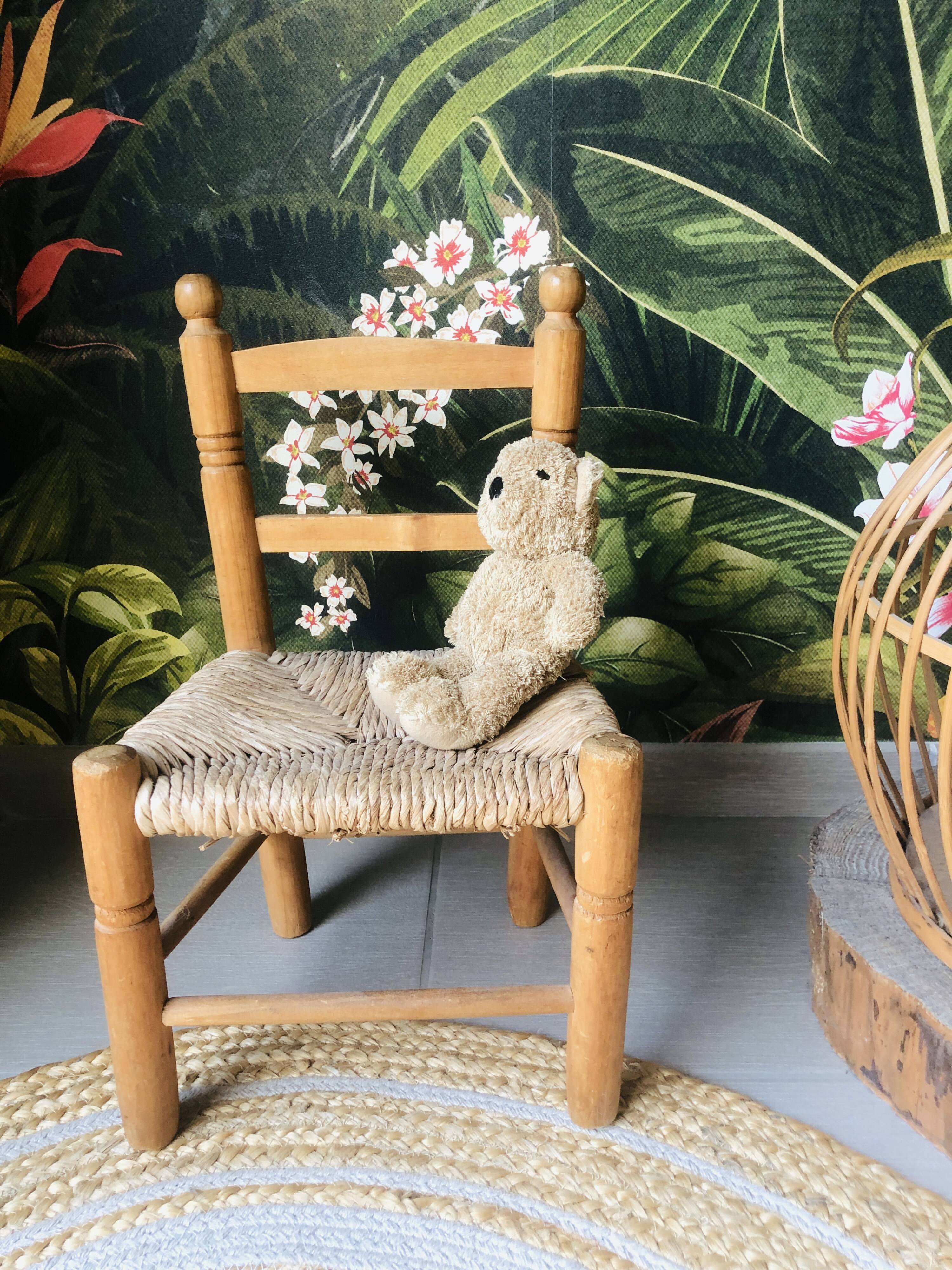 Children's chair blond wood and straw