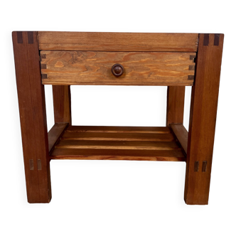 Chapo style bedside table