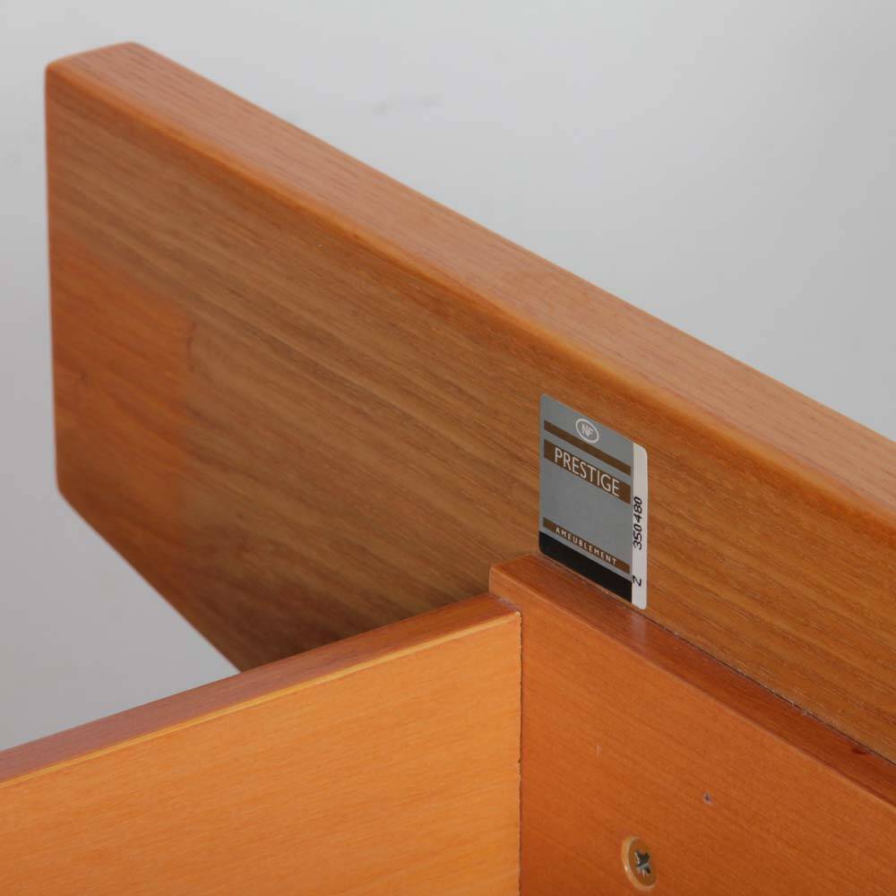 Vintage chest of drawers in solid elm from the 1980s.