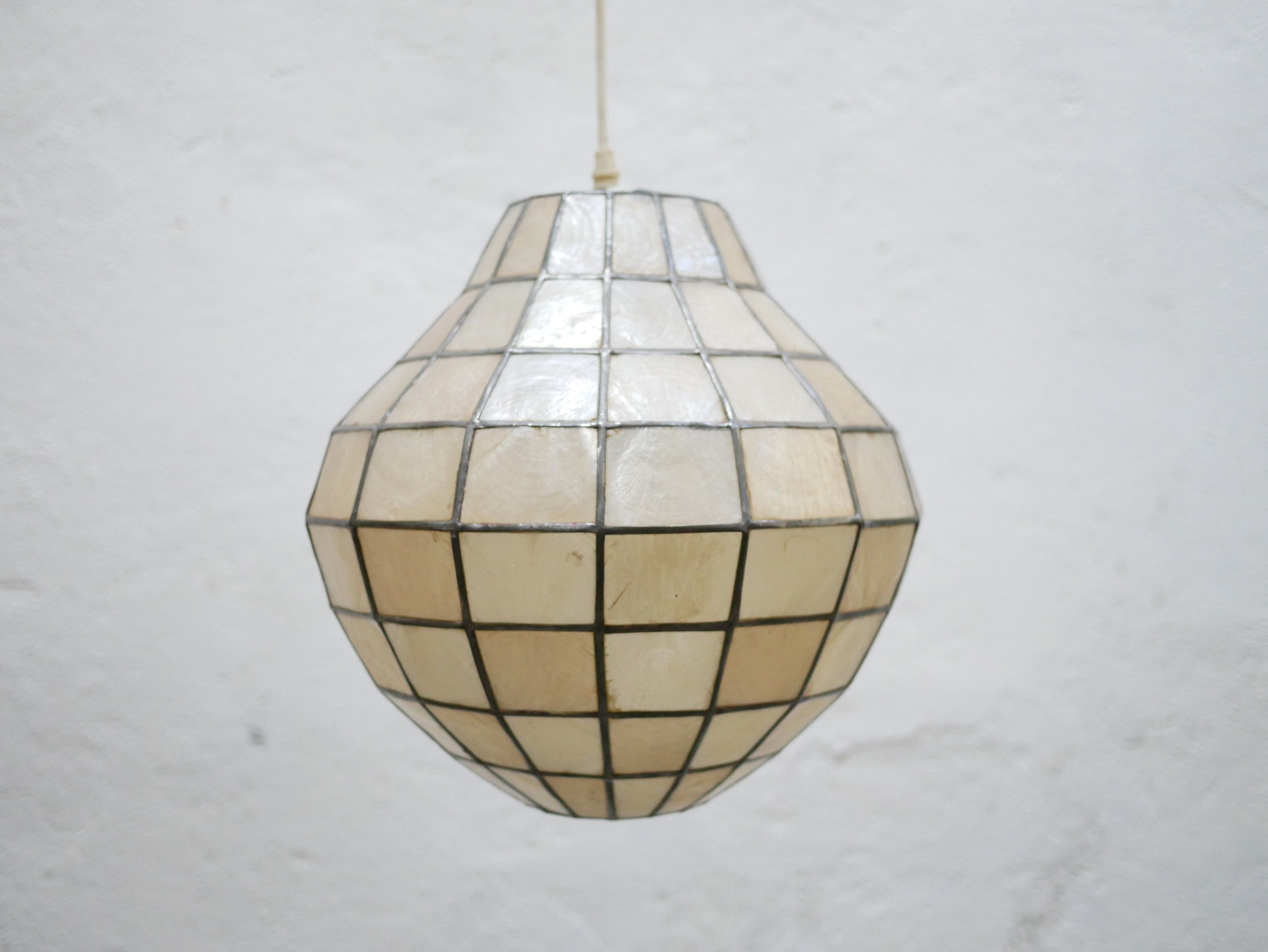Vintage mother-of-pearl pendant lamp