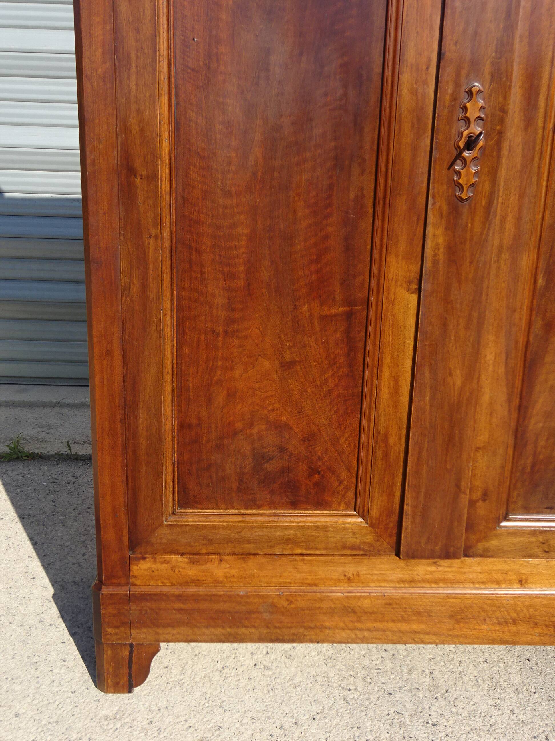 Large Louis Philippe wardrobe in solid walnut