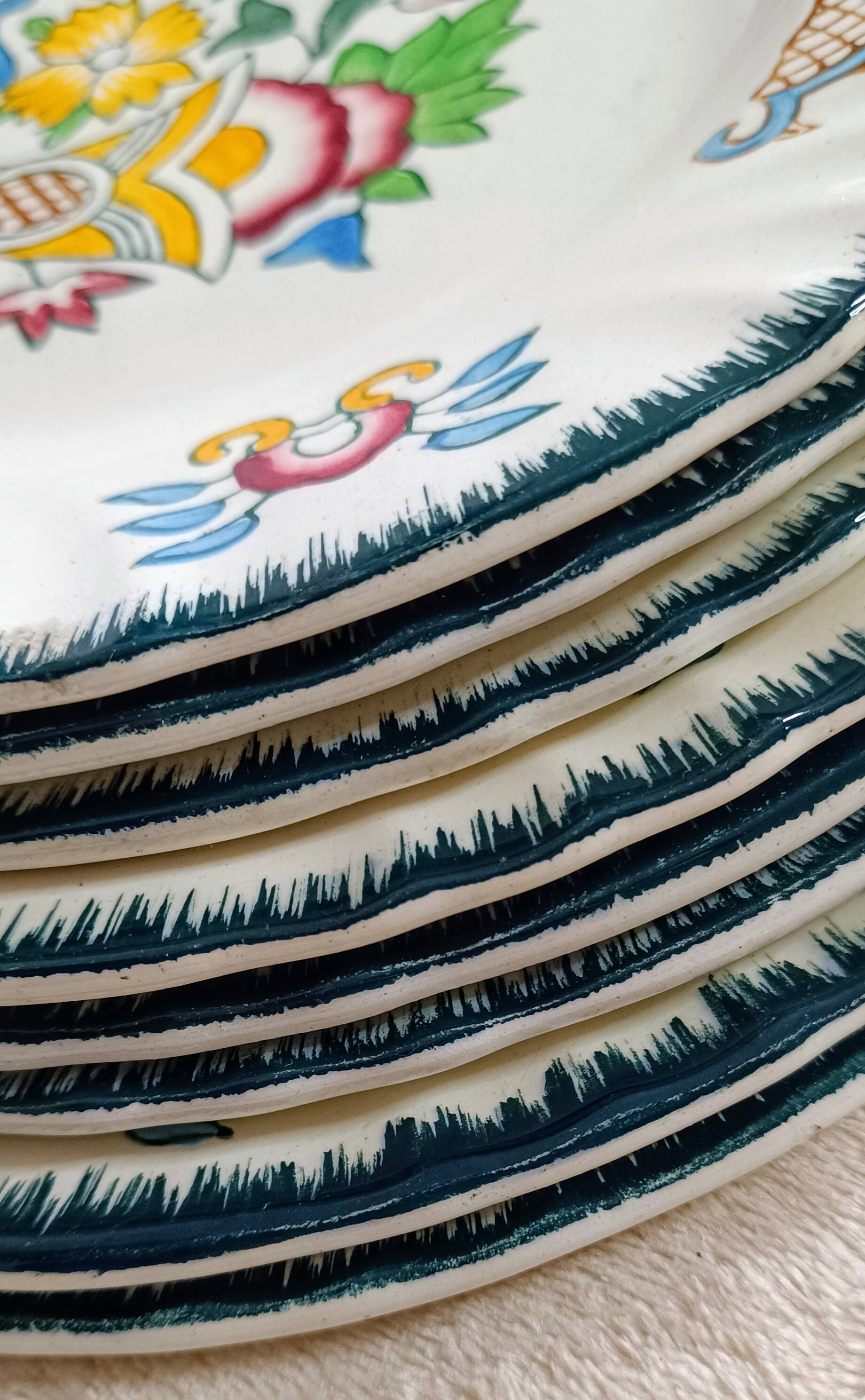 Set of 8 vintage Longwy Vieux Rouen dessert plates