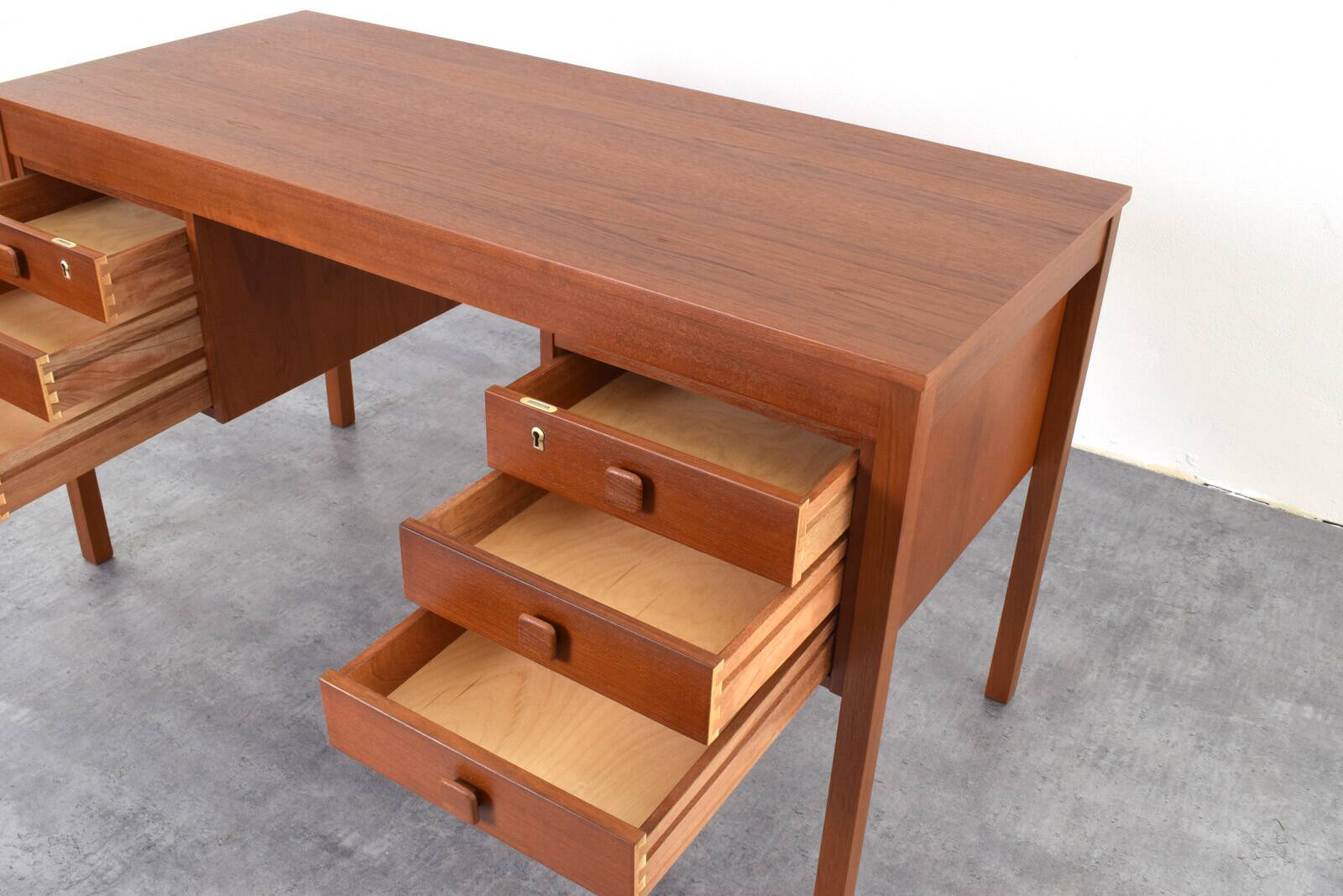 Mid-Century Danish Teak Desk from Domino Møbler, 1960s.