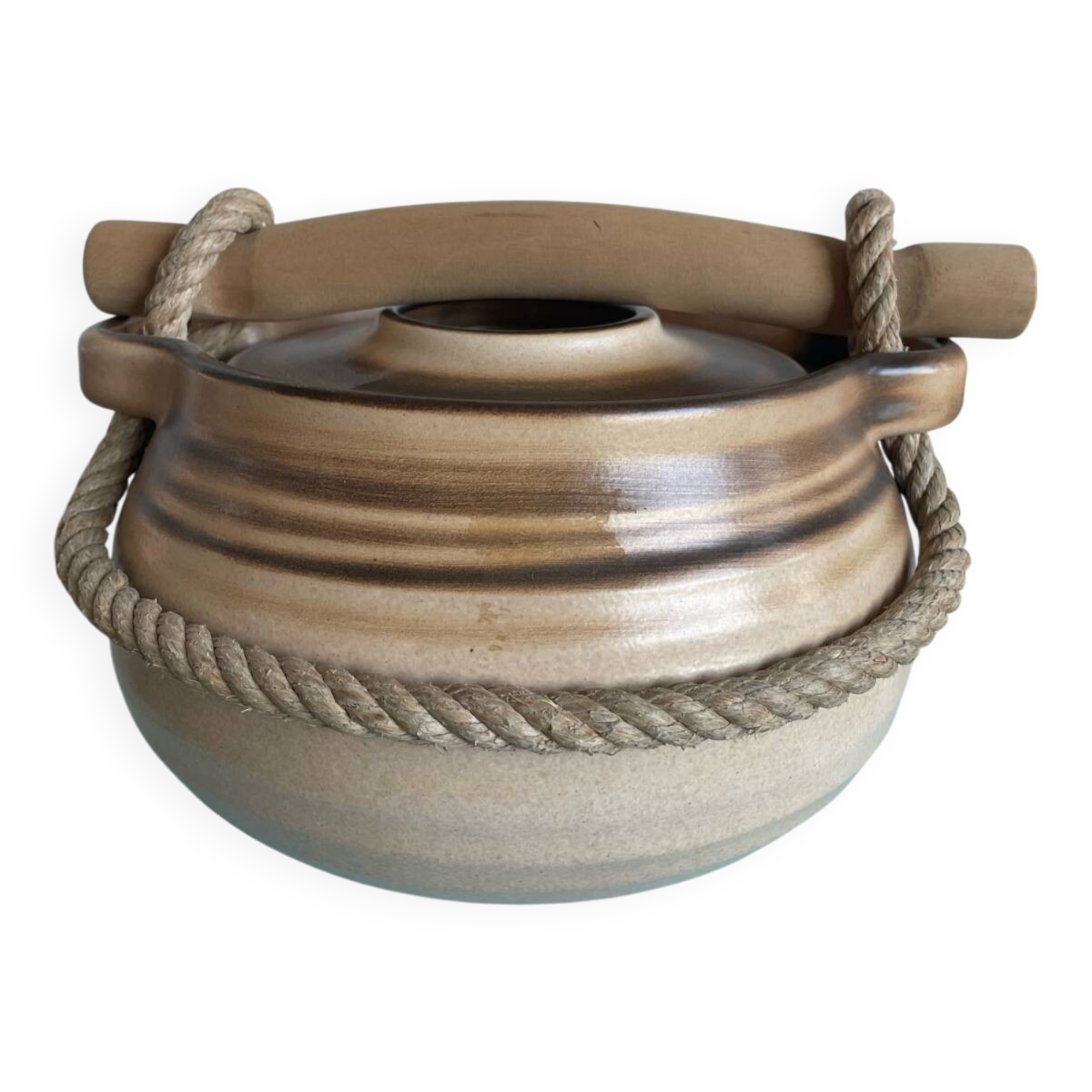 Roped soup tureen in stoneware from the potters of the Salins-les-Bains Abbey