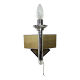 Lámpara de pared metálica. Italia, 1970s.