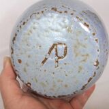 Vase boule céramique signée bleu Accolay ou autre 16 cm