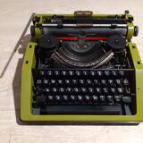 Machine à écrire portable olympia monica, olympia werke ag vilhelmshaven, fabriqué au royaume-uni