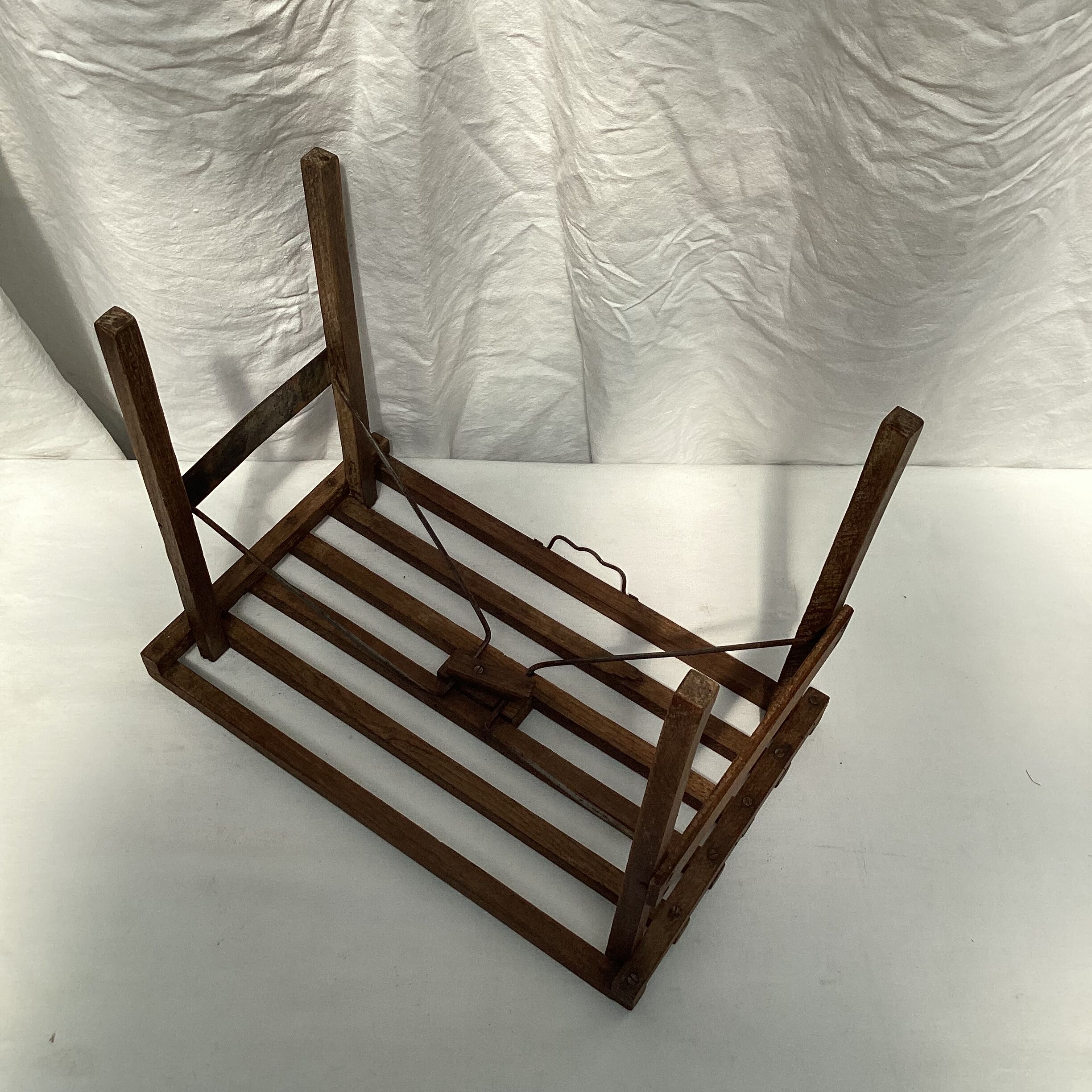 Small folding table in vintage oak wood dimension: H-34cm-L-42cm- Pr-26cm-
