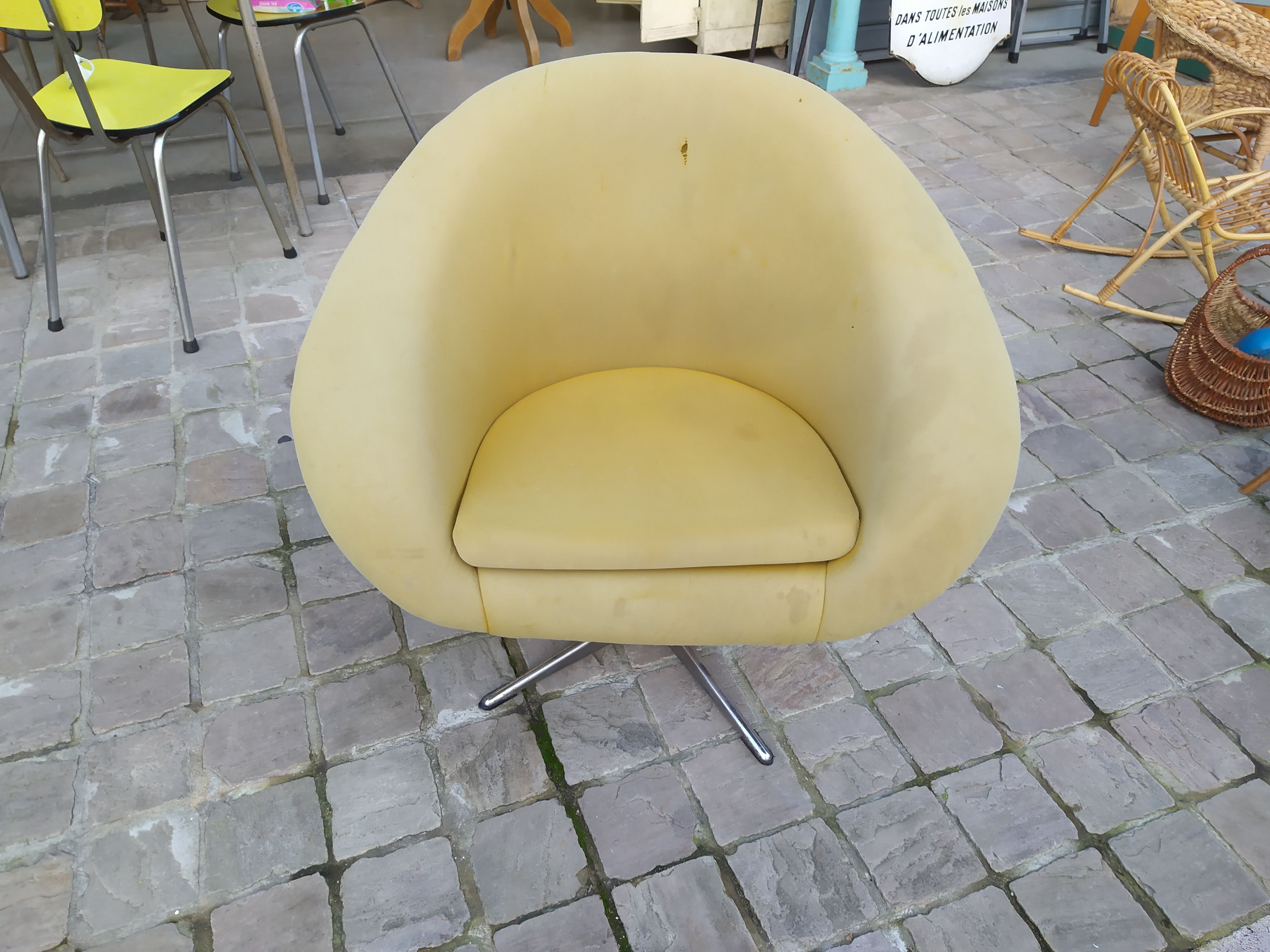60s design swivel shell chair