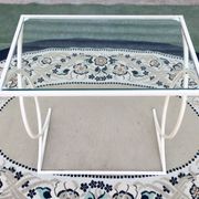 Bout de canapé, Petite Console Art Déco en Métal laqué Blanc, vers 1940