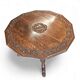 Table pliante antique sculptée en forme de tripode / Pays-Bas / chêne / XIXe siècle vers 1880