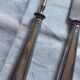 Serving, silvered metal leg cutlery