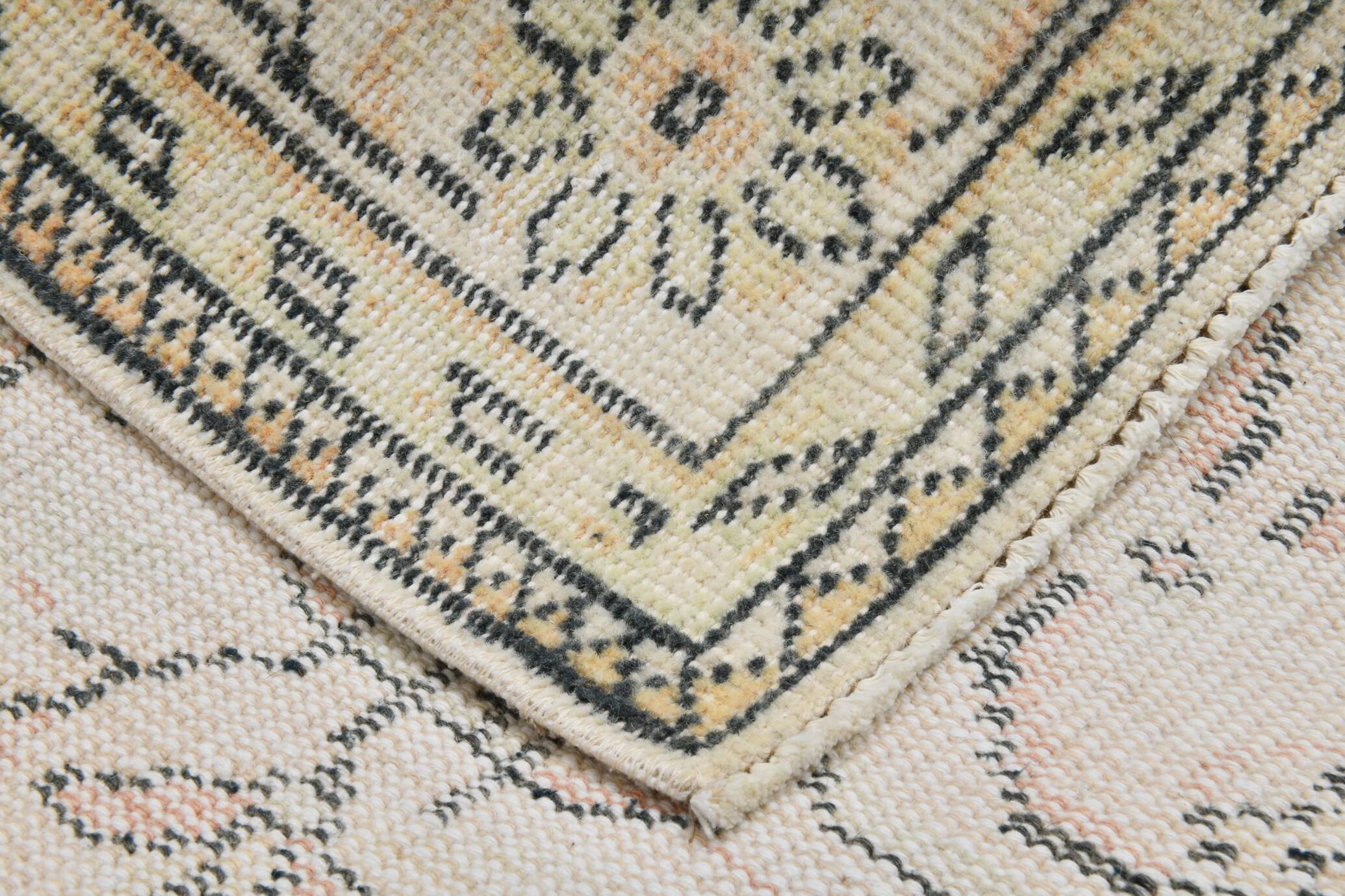 6x10 Large Cream & Black Oriental Vintage Rug, 192x307Cm