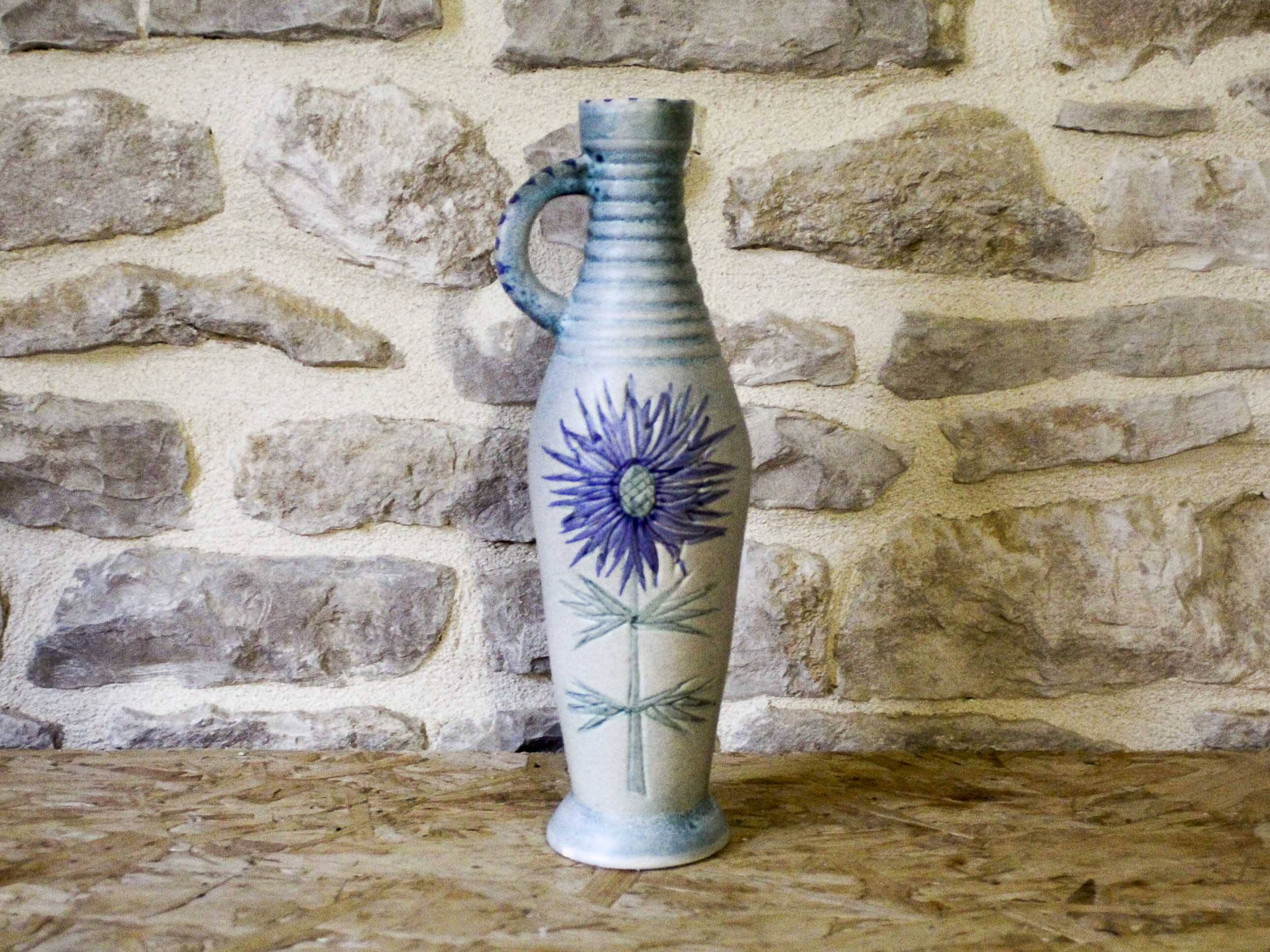 Madeleine Jolly ceramic vase