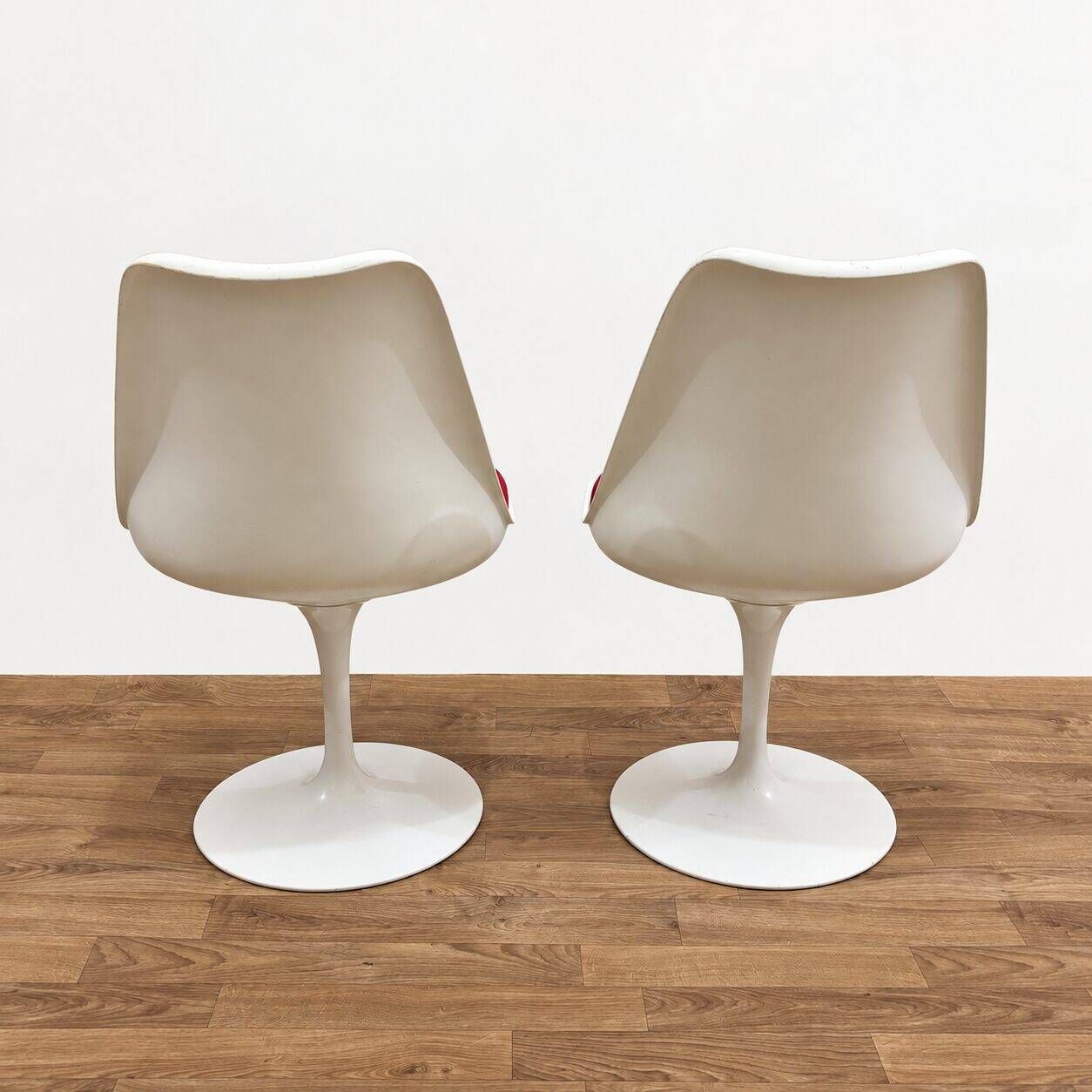Tulip Chairs by Eero Saarinen for Knoll