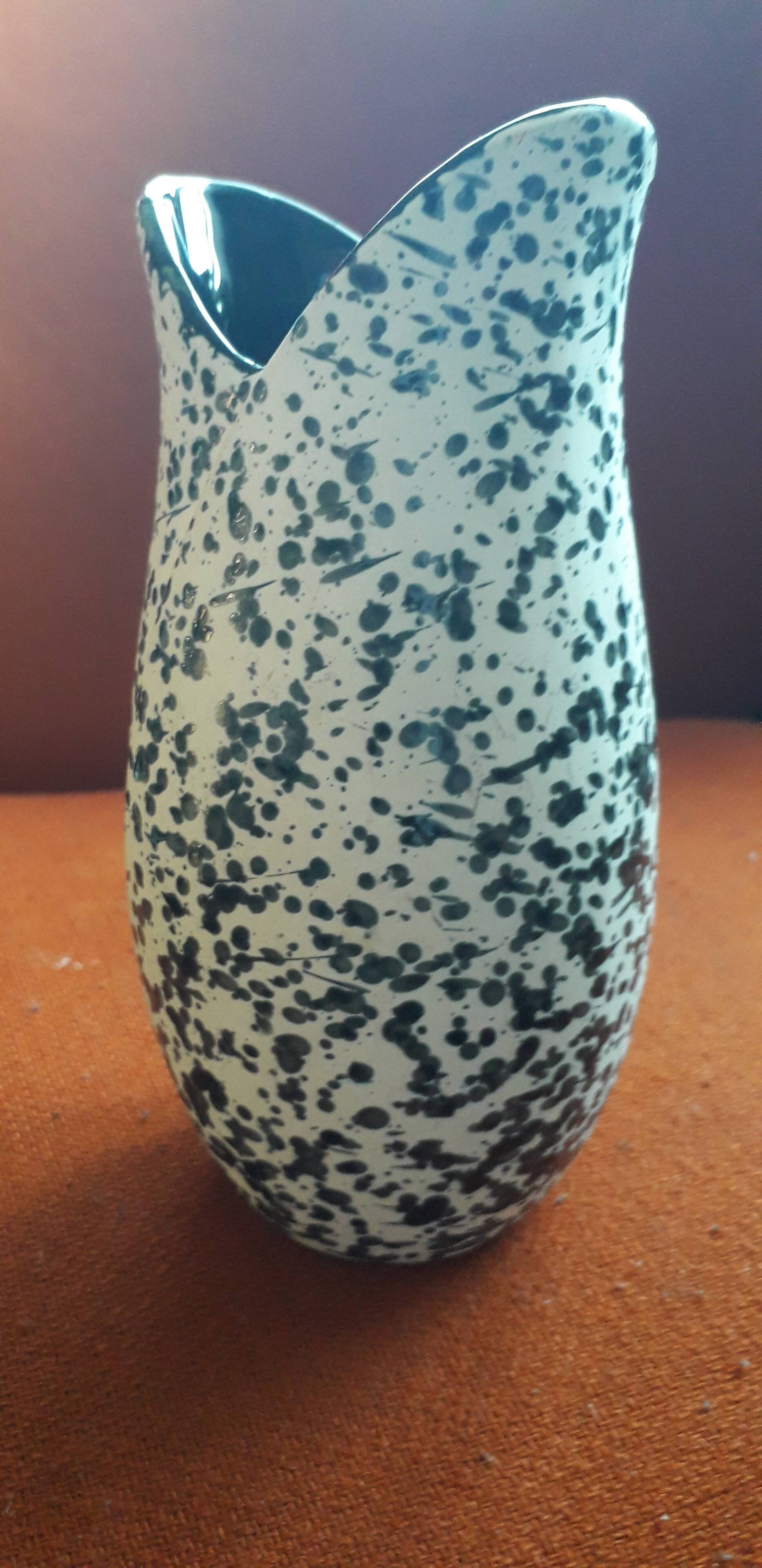 Very original vintage vase