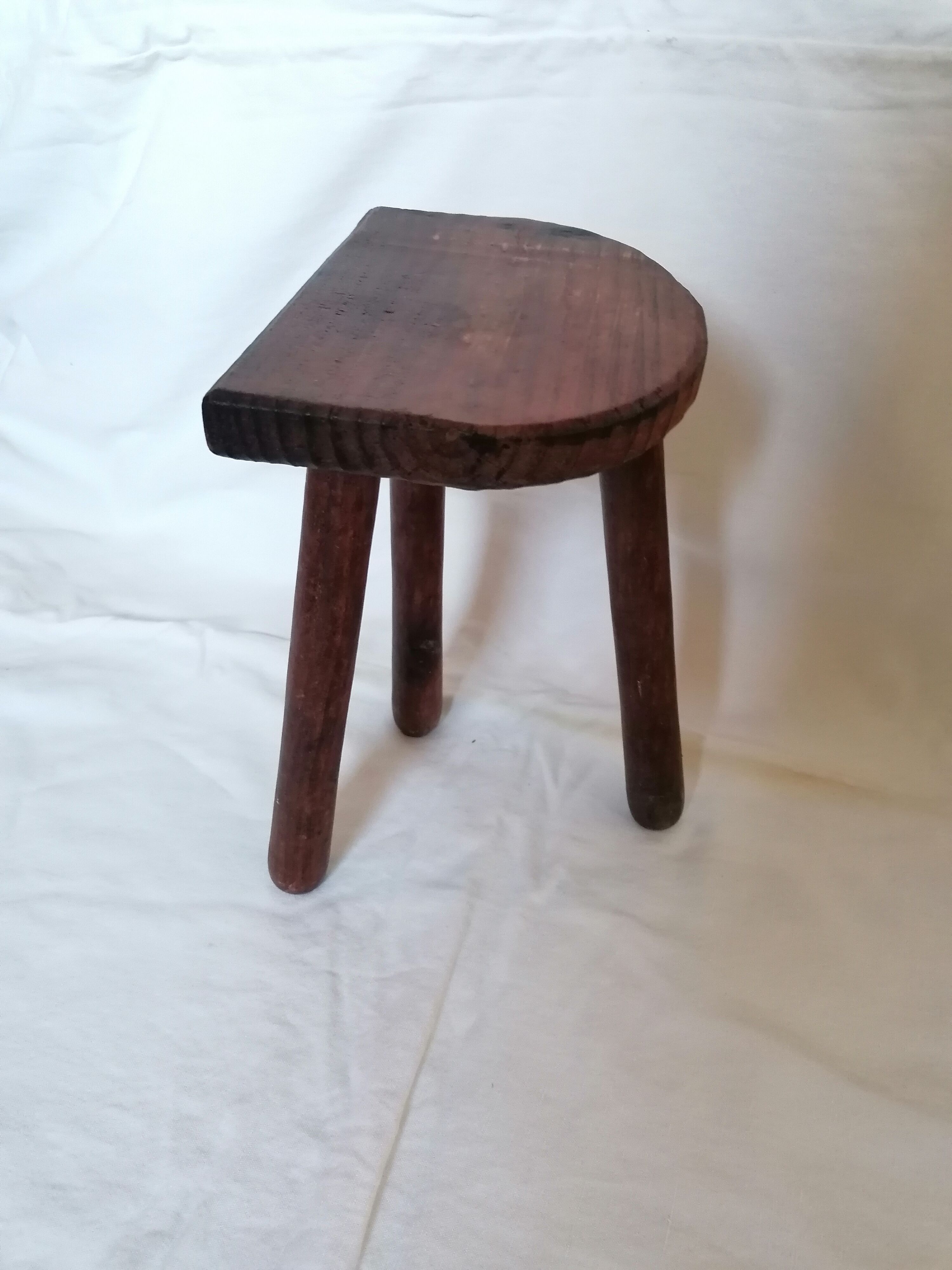 Tripod stool