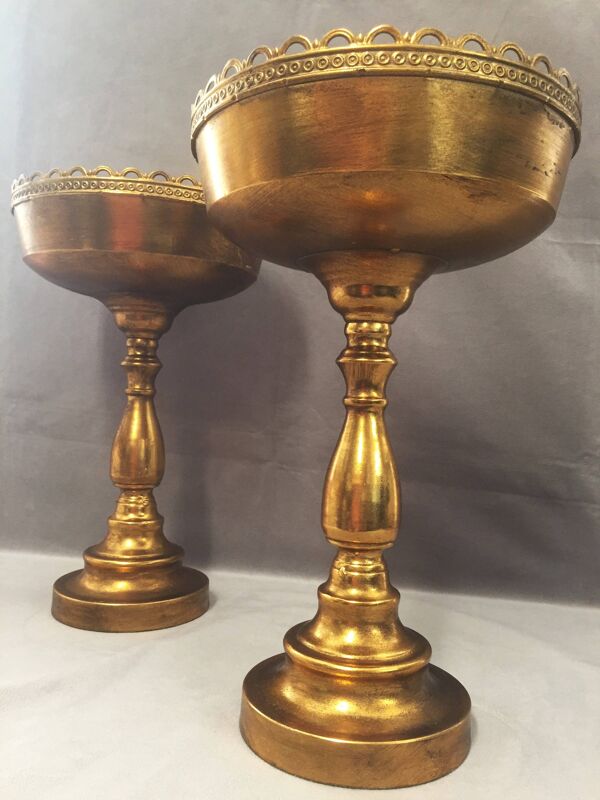 Paire de Grandes Coupes Cassolettes sur Pieds Centre de Table Métal Doré