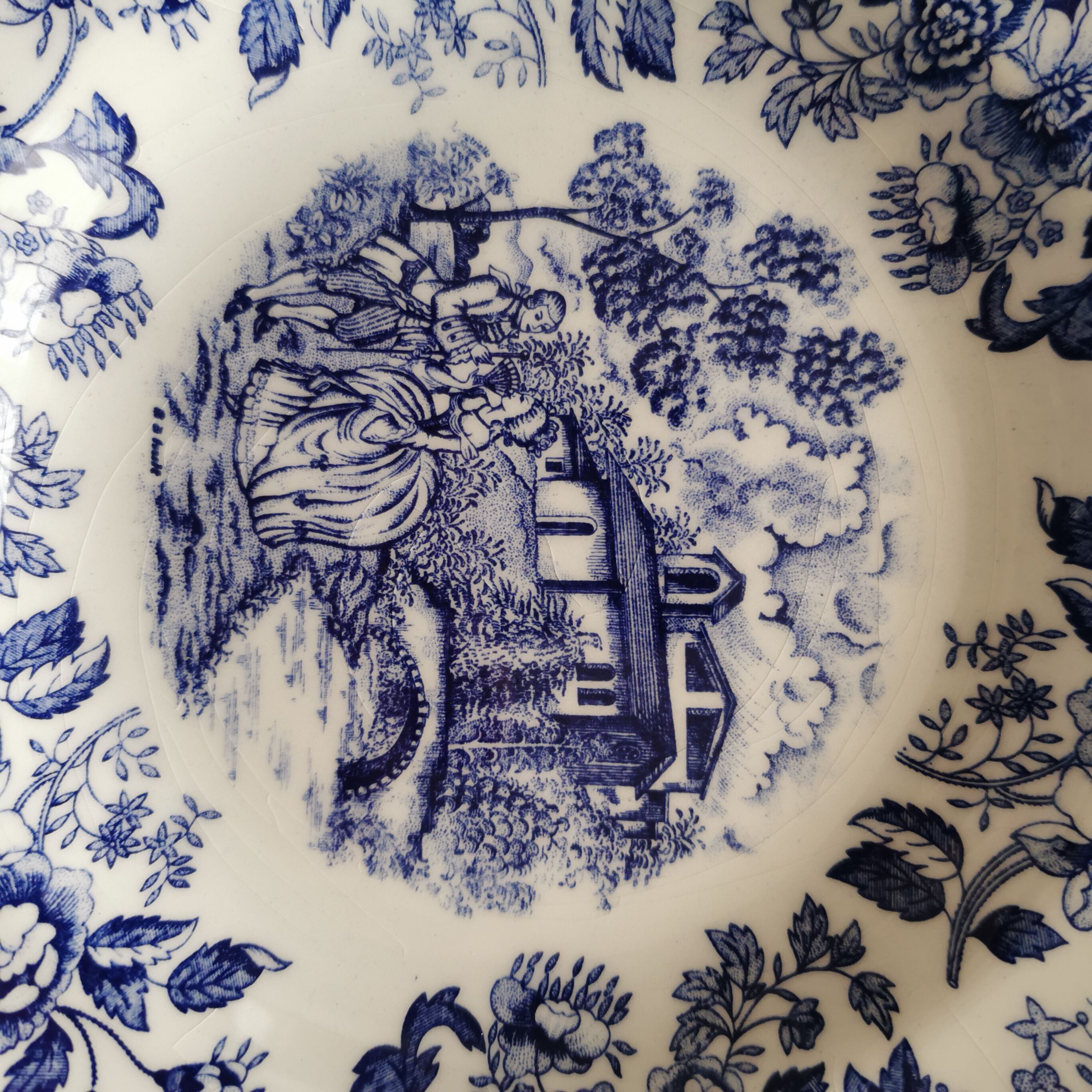 Old Italian ceramic soup plate Promogros