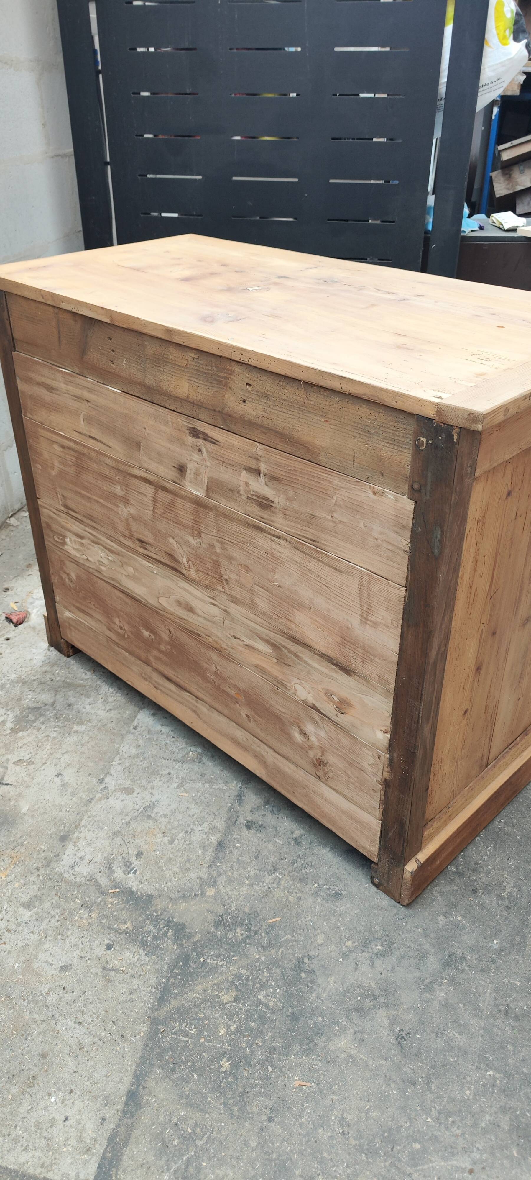 Commercial furniture with nine solid pine and oak drawers